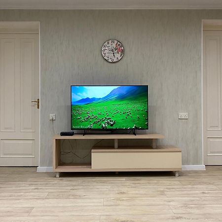 Spacious Dinamo Apartment Tiflis Exterior foto