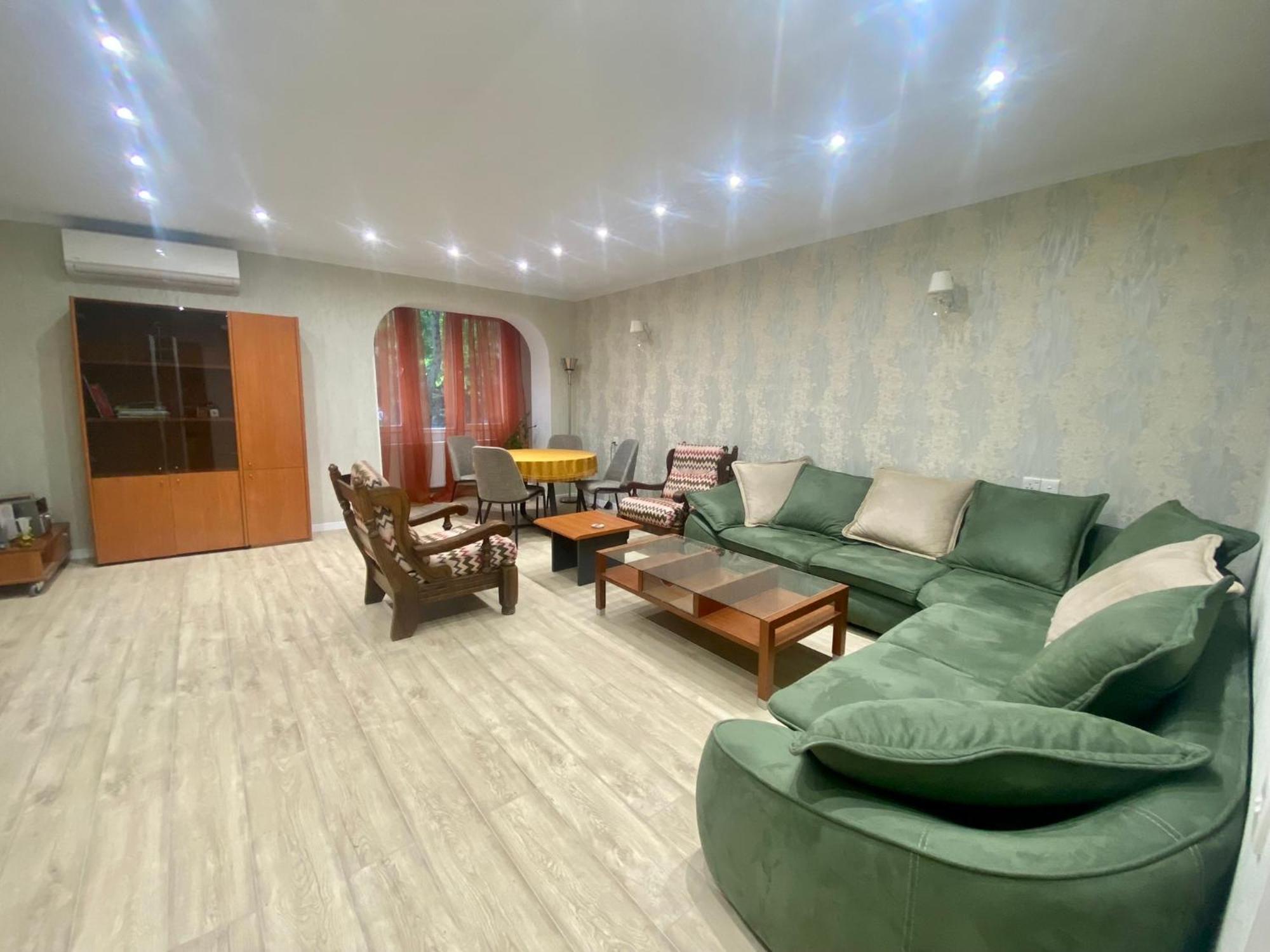 Spacious Dinamo Apartment Tiflis Exterior foto